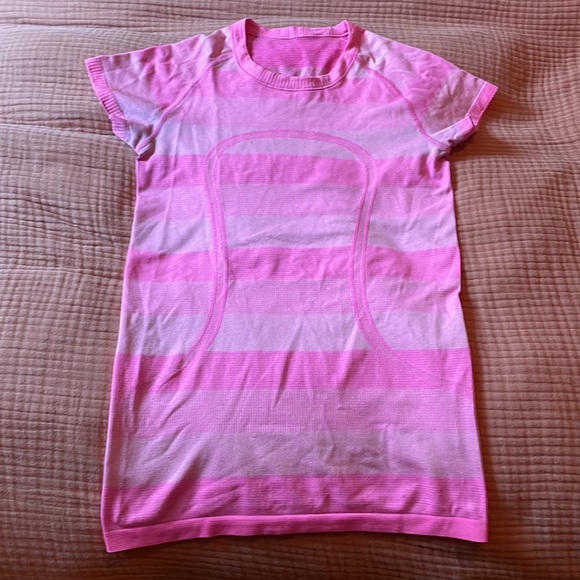 Lululemon Swiftly Tech T Shirt - Picture 7 of 8